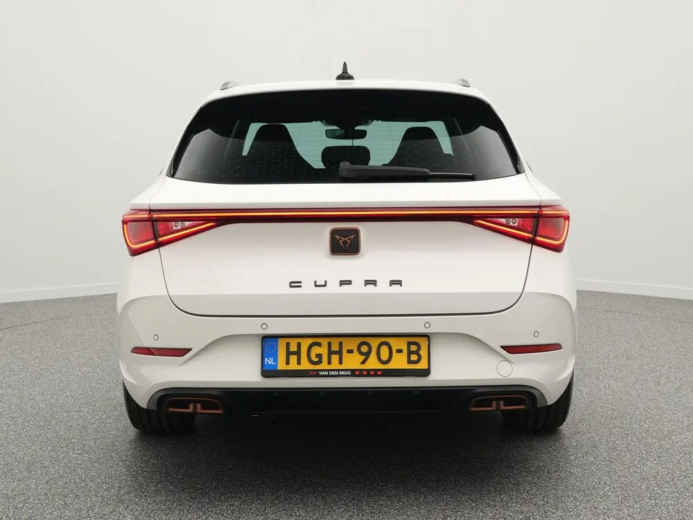 Cupra Leon 1.4 e-Hybrid 245pk VZ uit 2022, foto 5