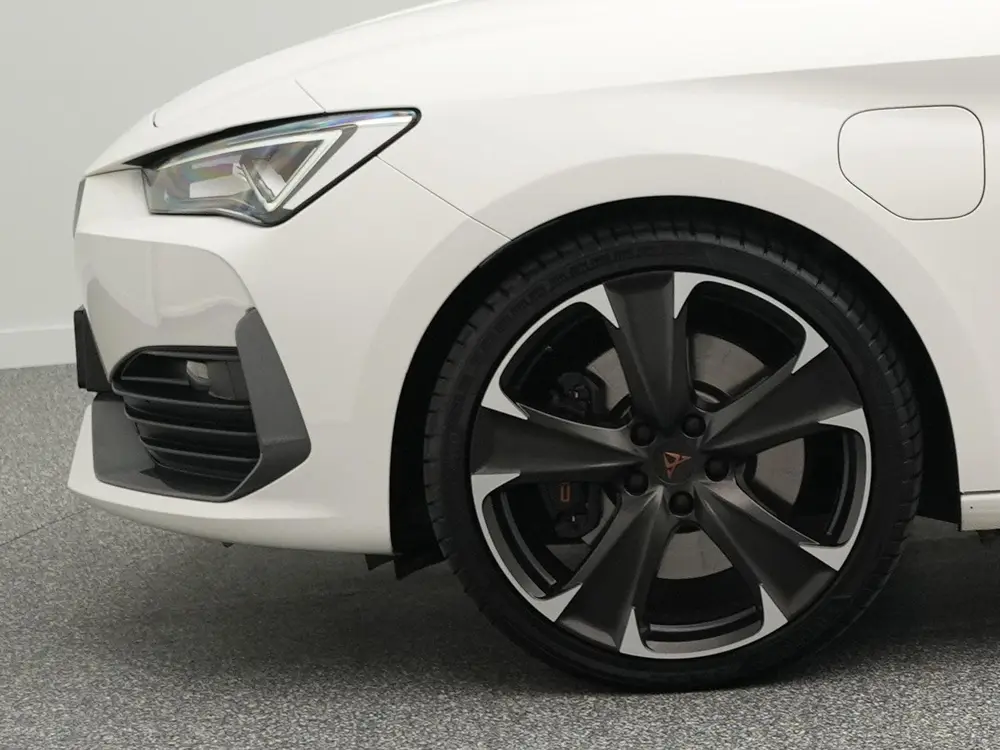 Cupra Leon 1.4 e-Hybrid 245pk VZ uit 2022, foto 6