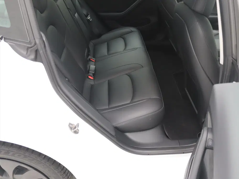 Tesla Model 3 Long-Range AWD 351pk 75 kWh UPGRADE 94 uit 2023, foto 13