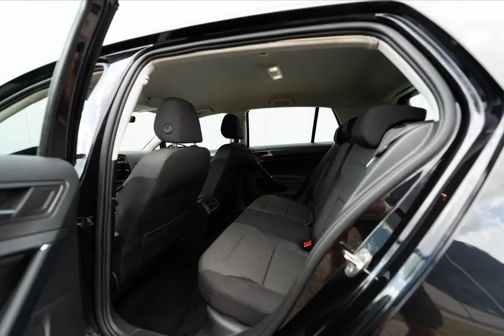 Volkswagen Golf VII Golf 1.0 TSI Comfortline Business 2019 Zwart uit 2019, foto 13