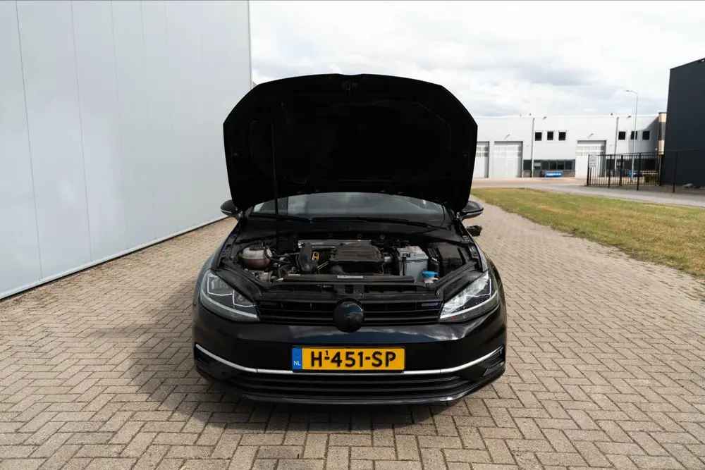 Volkswagen Golf VII Golf 1.0 TSI Comfortline Business 2019 Zwart uit 2019, foto 20