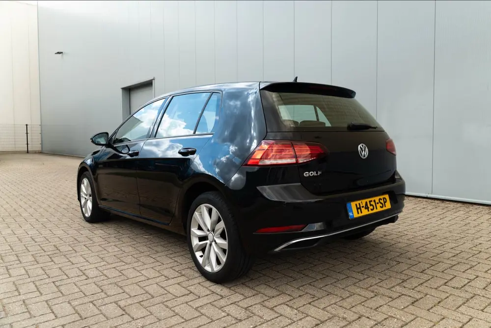 Volkswagen Golf VII Golf 1.0 TSI Comfortline Business 2019 Zwart uit 2019, foto 5
