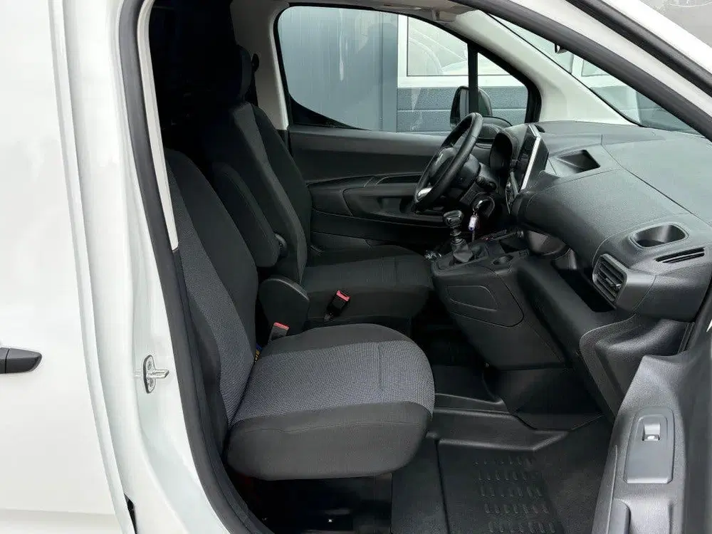 Citroën Berlingo Citroen BERLINGO CLUB XL 1.5 BlueHDI 99PK uit 2022, foto 7