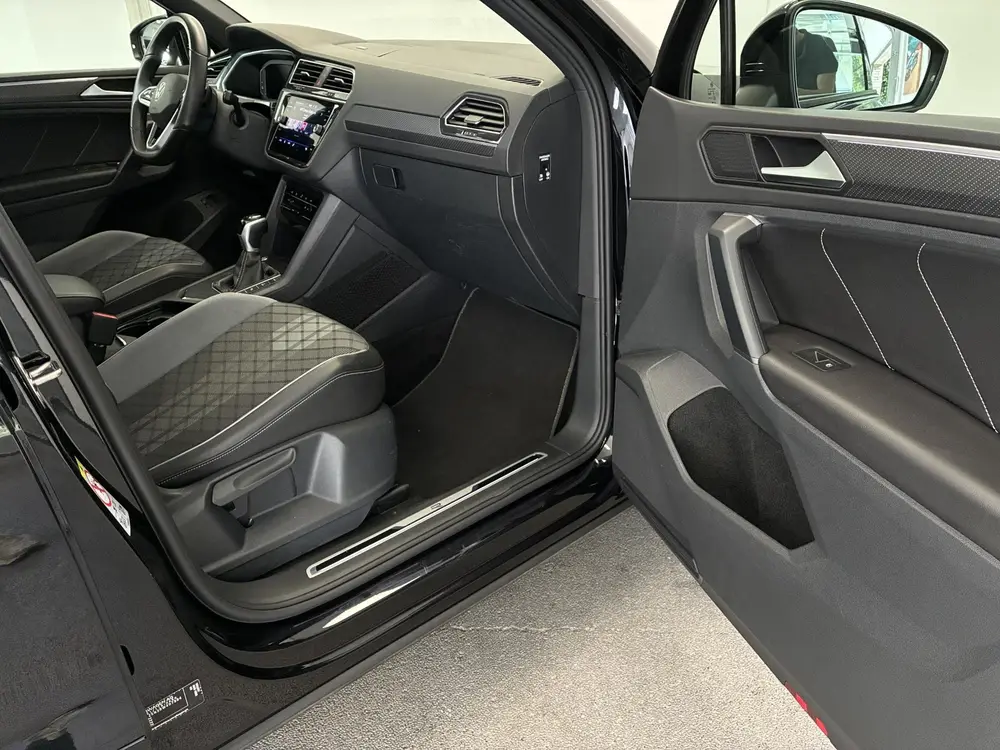 Volkswagen Tiguan 1.4 TSI eHybrid R-Line Black Style | 100% uit 2023, foto 17