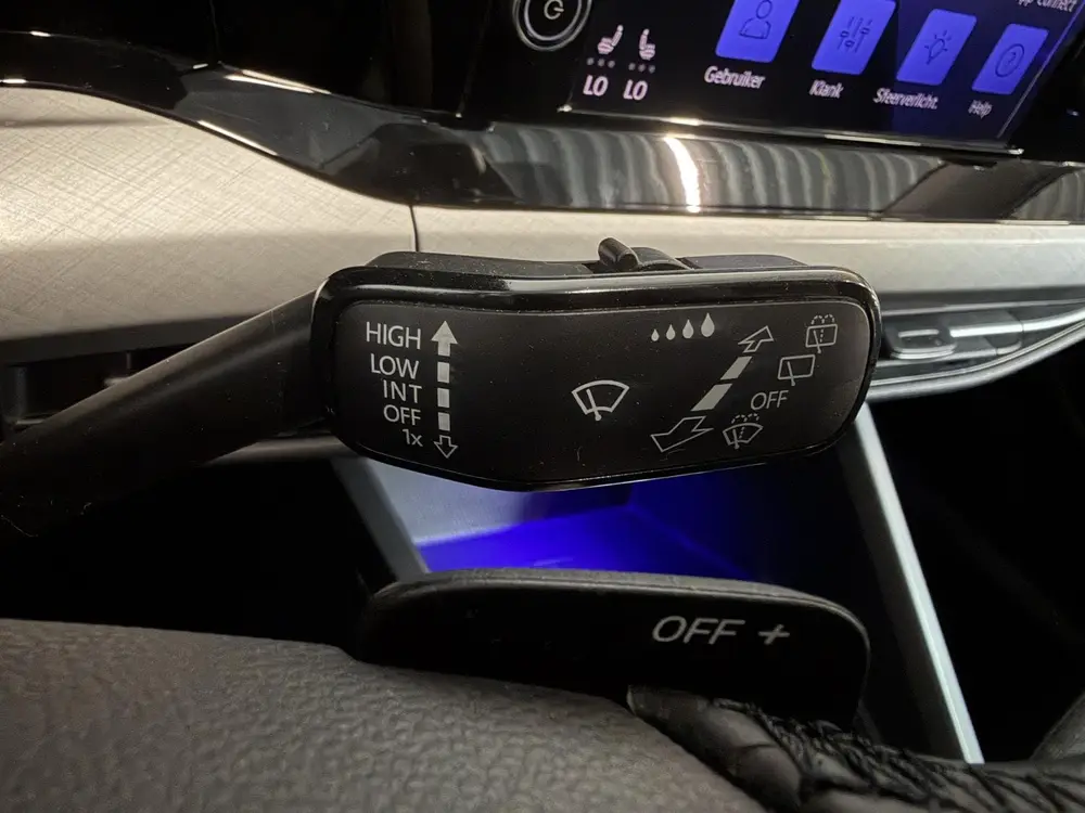 Volkswagen Golf 1.0 eTSI 110pk Automaat Life Climate control uit 2021, foto 13