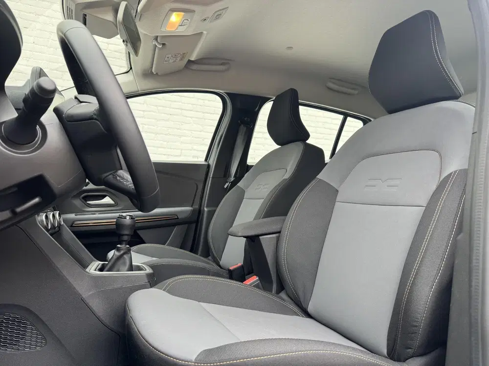 Dacia Sandero 1.0 TCe 110 Extreme uit 2025, foto 10