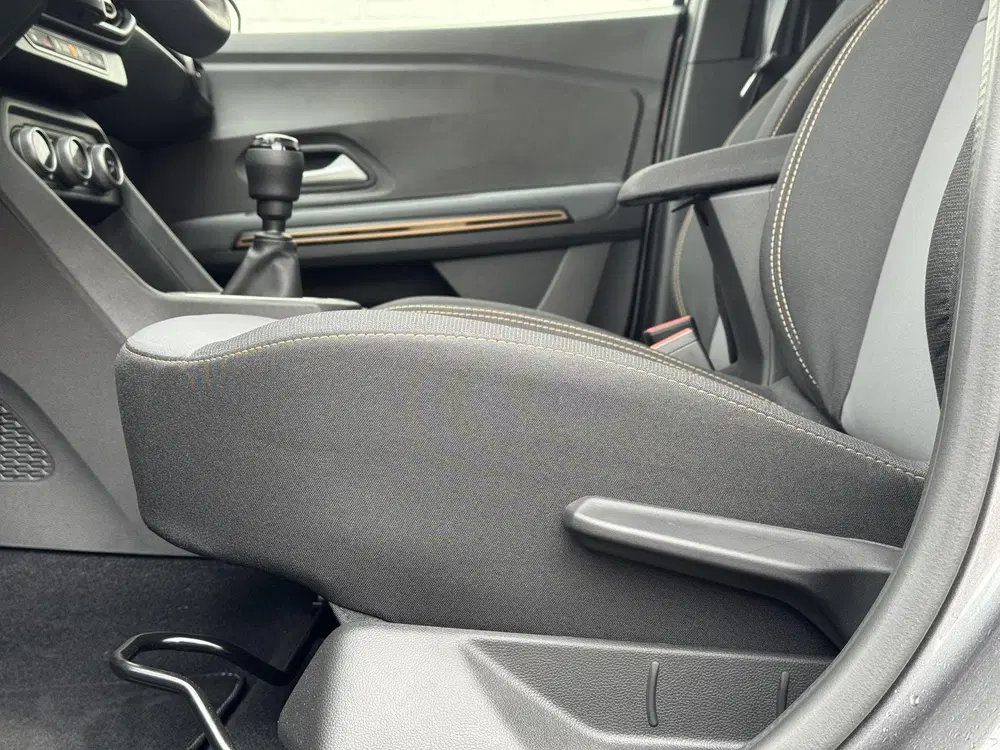 Dacia Sandero 1.0 TCe 110 Extreme uit 2025, foto 12