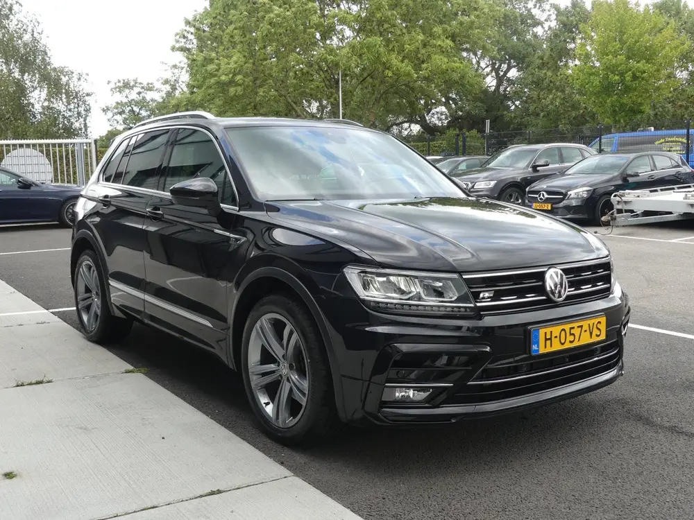 Volkswagen Tiguan 1.5 TSI R-line ACT DSG / Automaat Groot Na uit 2020, foto 3