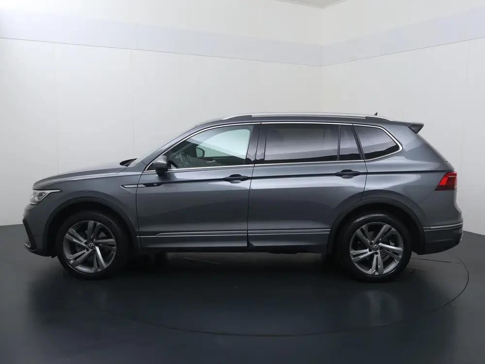 Volkswagen Tiguan Allspace 1.5 TSI R-Line Business 7p. | 150 uit 2023, foto 2