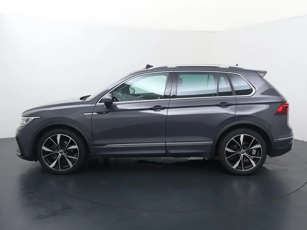 Volkswagen Tiguan 1.5 TSI R-Line Business | 150 PK | Automaa uit 2023, foto 2