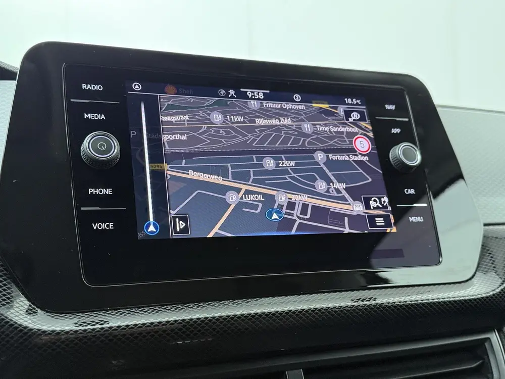 Volkswagen T-Cross 1.0 TSI Life Edition | 95 PK | Adaptive C uit 2024, foto 14