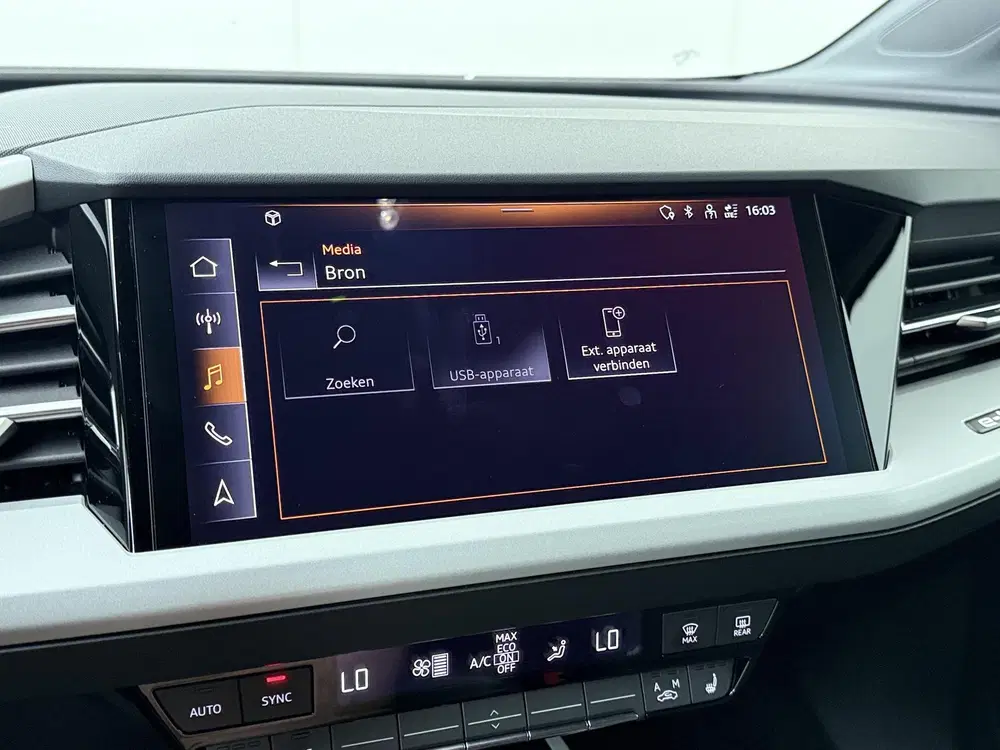 Audi Q4 e-tron 40 Edition 77 kWh uit 2023, foto 16