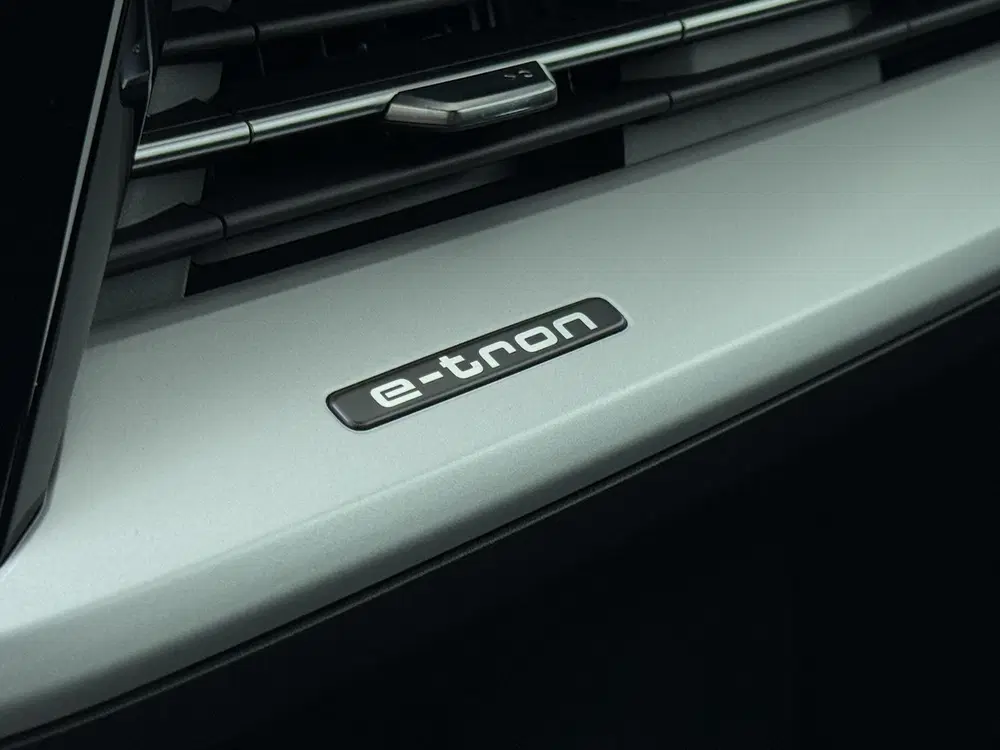 Audi Q4 e-tron 40 Edition 77 kWh uit 2023, foto 20