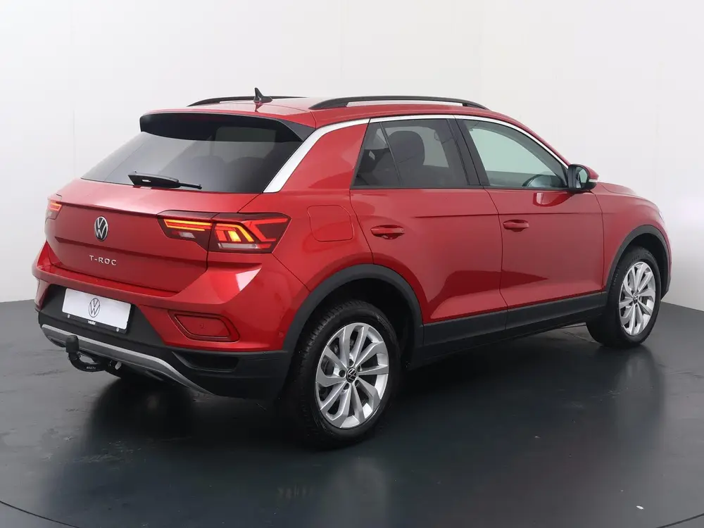 Volkswagen T-Roc 1.5 TSI Life | 150 PK | Trekhaak | Adaptive uit 2022, foto 5