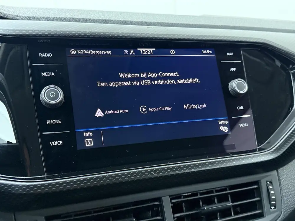 Volkswagen T-Cross 1.0 TSI Life | 110 PK | Trekhaak | Adapti uit 2022, foto 15