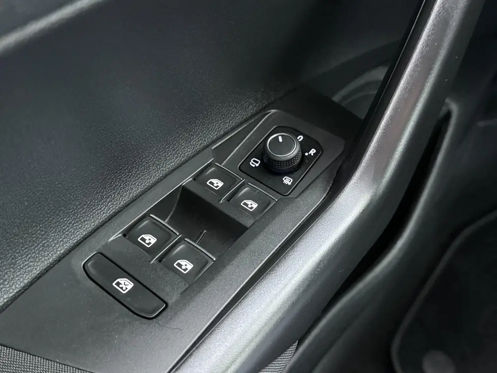 Volkswagen Polo 1.0 TSI R-Line Business | 95 PK | Automaat | uit 2022, foto 12