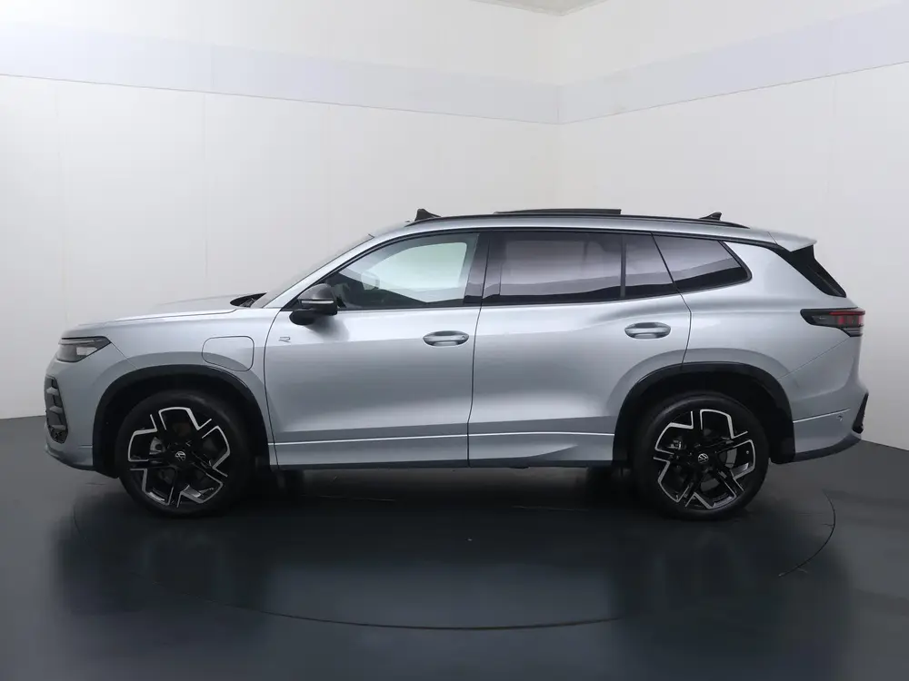 Volkswagen Tayron 1.5 eHybrid R-Line Edition | 204 PK | SoH uit 2025, foto 2