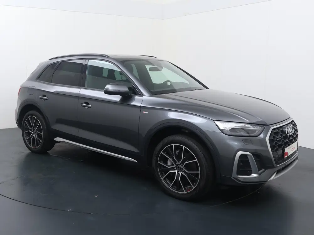 Audi Q5 50 TFSI e S edition Competition uit 2022, foto 3