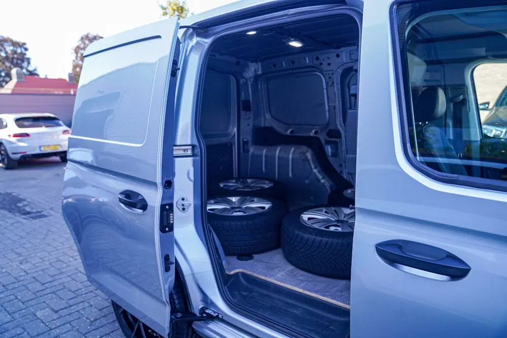 Volkswagen Caddy 2.0 TDI uit 2021, foto 8