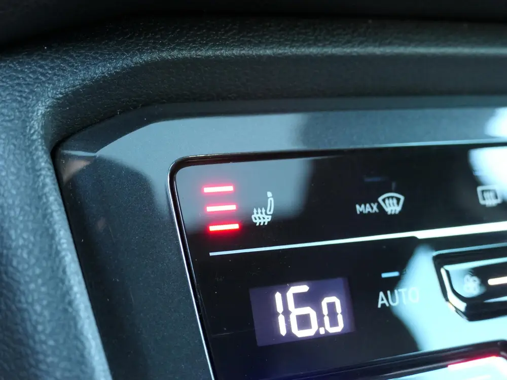 Volkswagen Tiguan 1.4 TSI eHybrid R-Line Business+ | Panoram uit 2022, foto 11