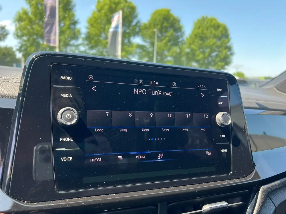 Volkswagen T-Roc 1.0 TSI Life camera, virtual cockpit, cruis uit 2023, foto 18