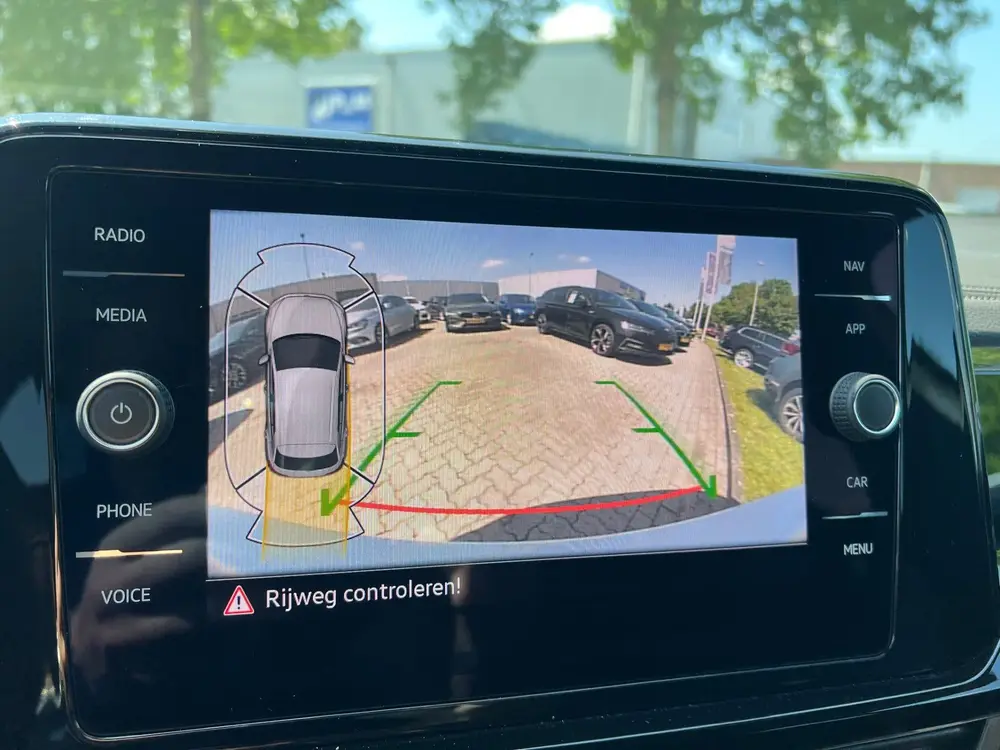 Volkswagen T-Roc 1.0 TSI Life camera, virtual cockpit, cruis uit 2023, foto 9
