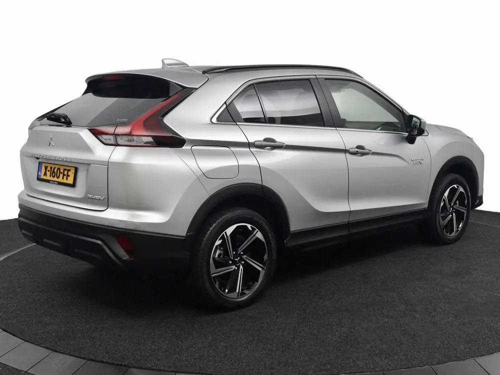 Mitsubishi Eclipse Cross 2.4 PHEV Intense automaat grijs uit 2023, foto 3