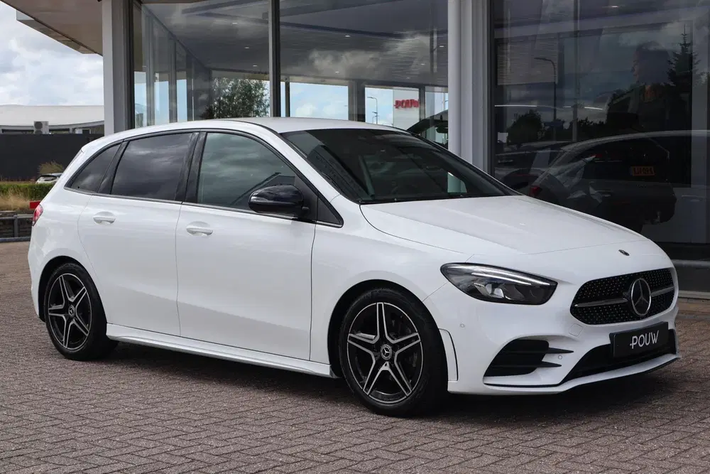 Mercedes-Benz B-Klasse 180 136pk Business Solution AMG uit 2023, foto 8
