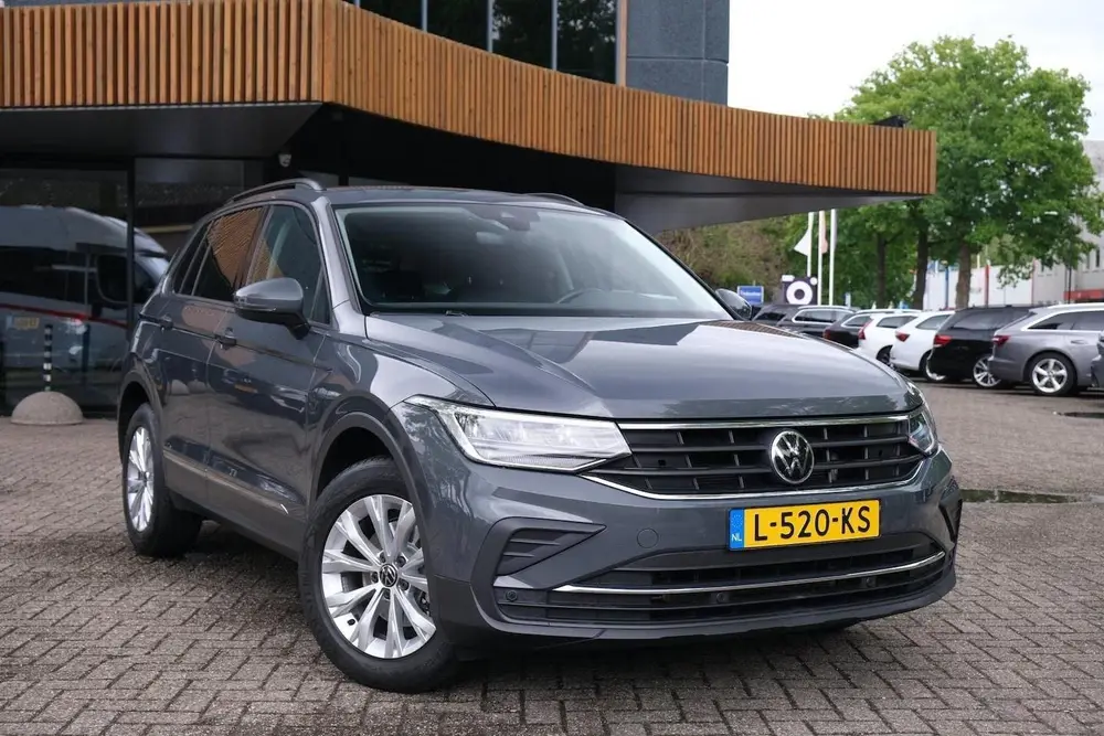Volkswagen Tiguan 1.5 TSI Life|Rijklaar|ACC|Trekhaak|Carplay uit 2021, foto 2