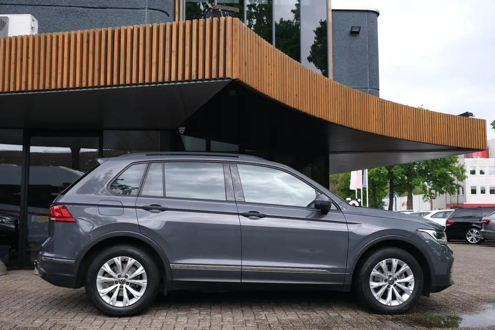 Volkswagen Tiguan 1.5 TSI Life|Rijklaar|ACC|Trekhaak|Carplay uit 2021, foto 3