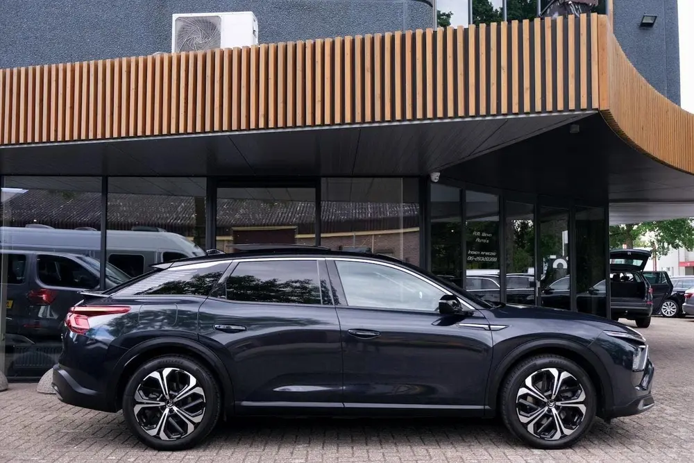 Citroën C5 X 1.6 Plug-in Hybrid 225 Shine uit 2024, foto 3