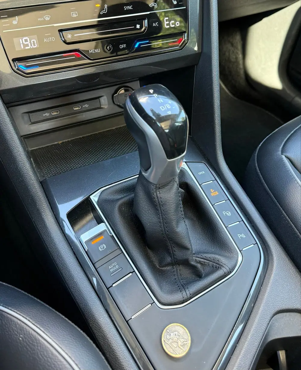 Volkswagen Tiguan 1.4 TSI eHybrid Volleder | PANO | Trekhaak uit 2022, foto 15