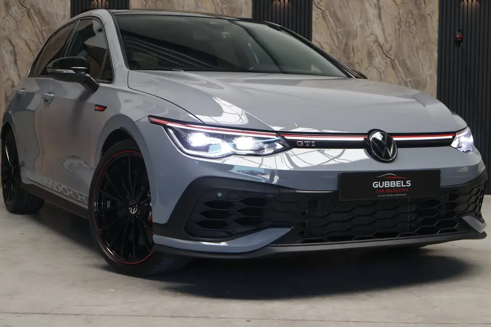 Volkswagen Golf 2.0 TSI GTI Clubsport 45 Jahre Editie Akrapo uit 2022, foto 11
