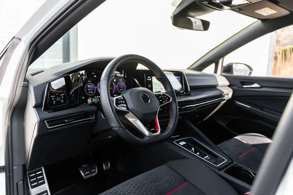 Volkswagen Golf 2.0 TSI GTI Clubsport 45 Jahre Editie Akrapo uit 2022, foto 19