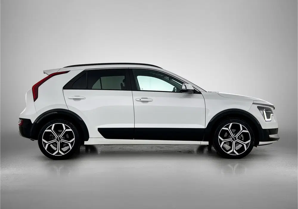 Kia Niro 1.6 GDi HEV Launch Edition Navigatie uit 2022, foto 11
