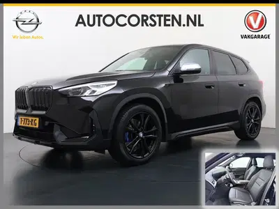 BMW iX1 xDrive30 313PK 4WD M-Pack Launch Edition S uit 2023