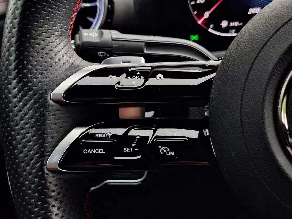 Mercedes-Benz CLA 250 e Star Edition AMG uit 2025, foto 14