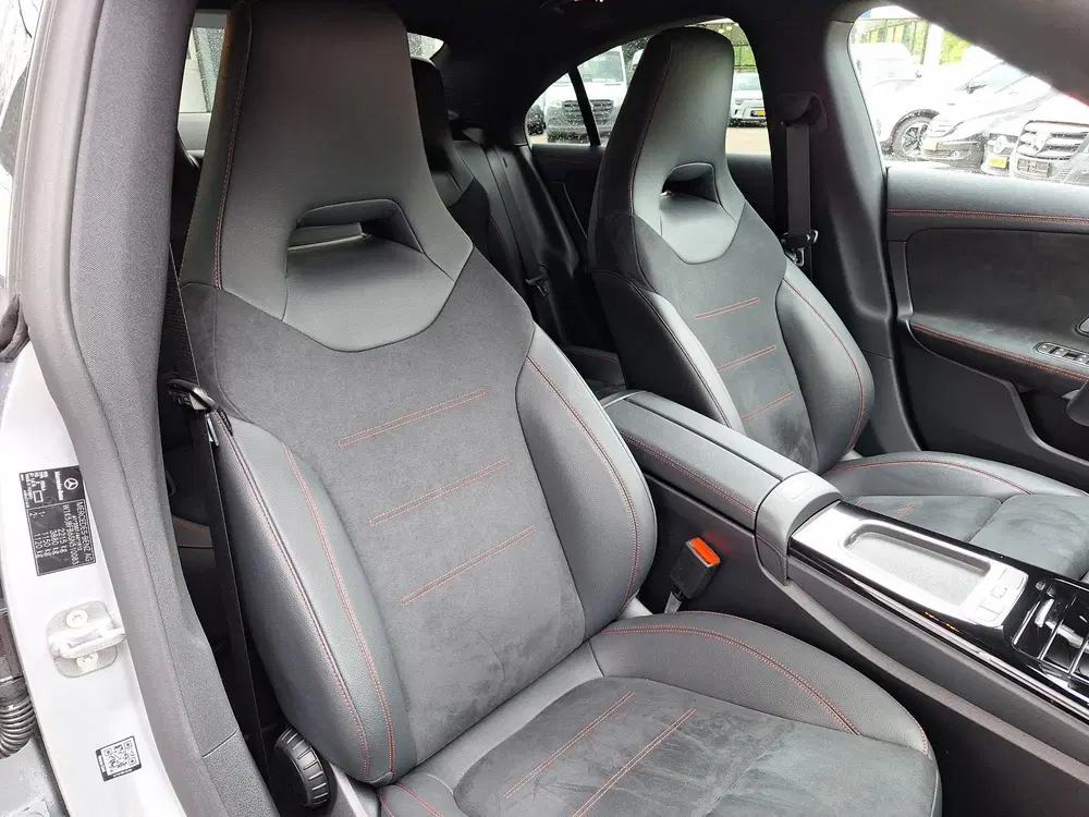Mercedes-Benz CLA 250 e Star Edition AMG uit 2025, foto 7