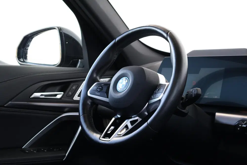 BMW iX1 xDrive30 Launch Edition 67 kWh uit 2023, foto 11