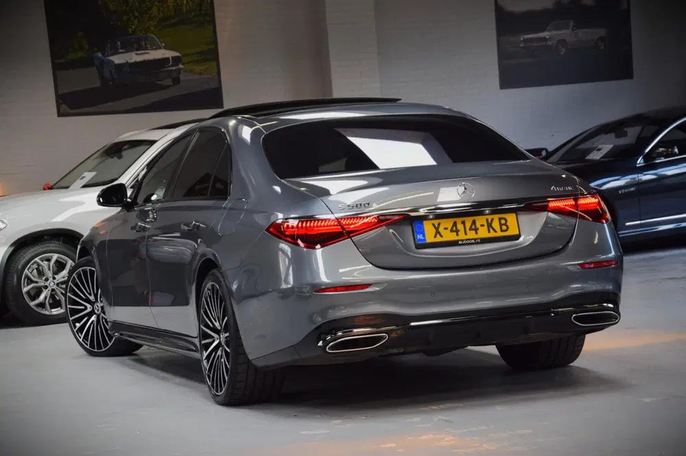 Mercedes-Benz S-Klasse 580 e 4MATIC Lang AMG Line Panoramada uit 2023, foto 2