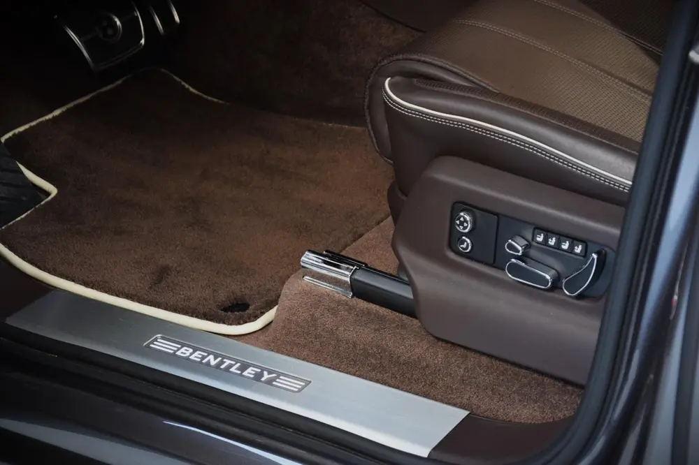Bentley Bentayga 4.0 V8 Navi|Leder|Massage|Night-Vision|OrgN uit 2022, foto 10