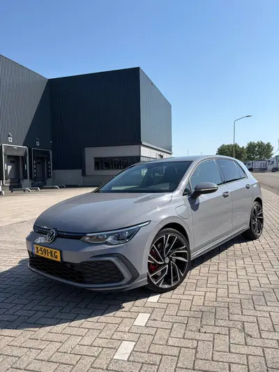 Volkswagen Golf GTE 2021 Nardo Grijs uit 2021