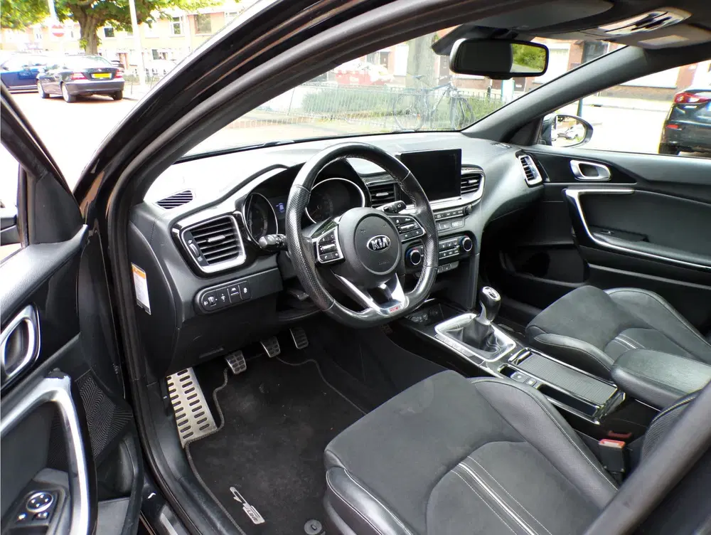 Kia Ceed 1.0 T-GDi GT-Line PANORAMADAK ORG KM NAP.. uit 2020, foto 3
