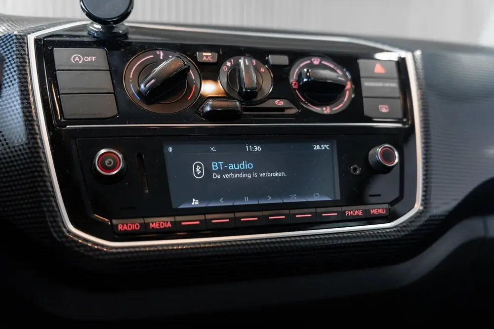 Volkswagen Up! 1.0 BMT move up! I AIRCO I BLEUTOOTH uit 2019, foto 15
