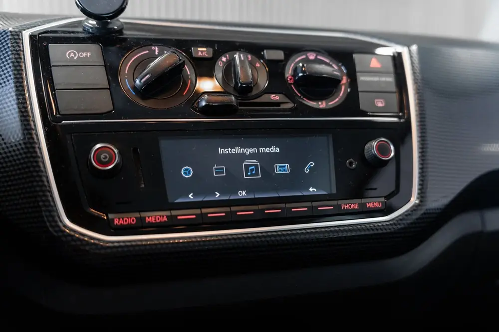 Volkswagen Up! 1.0 BMT move up! I AIRCO I BLEUTOOTH uit 2019, foto 16