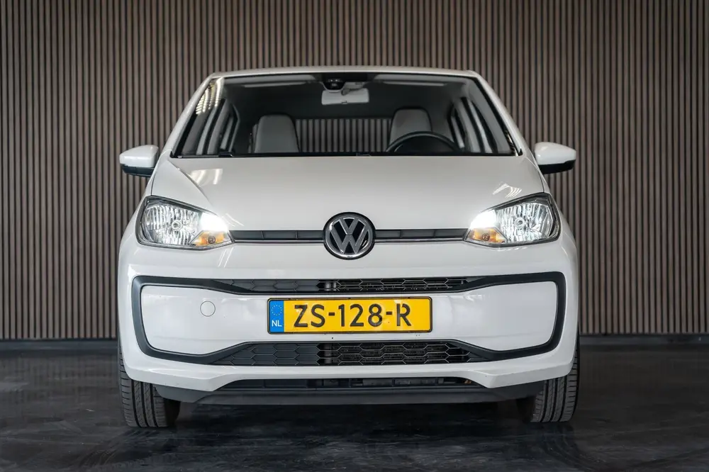 Volkswagen Up! 1.0 BMT move up! I AIRCO I BLEUTOOTH uit 2019, foto 4