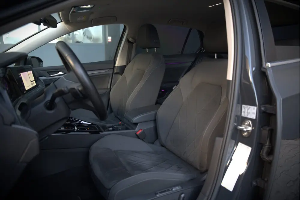 Volkswagen Golf 1.4 eHybrid Style | Memory seat | Massage | uit 2022, foto 3