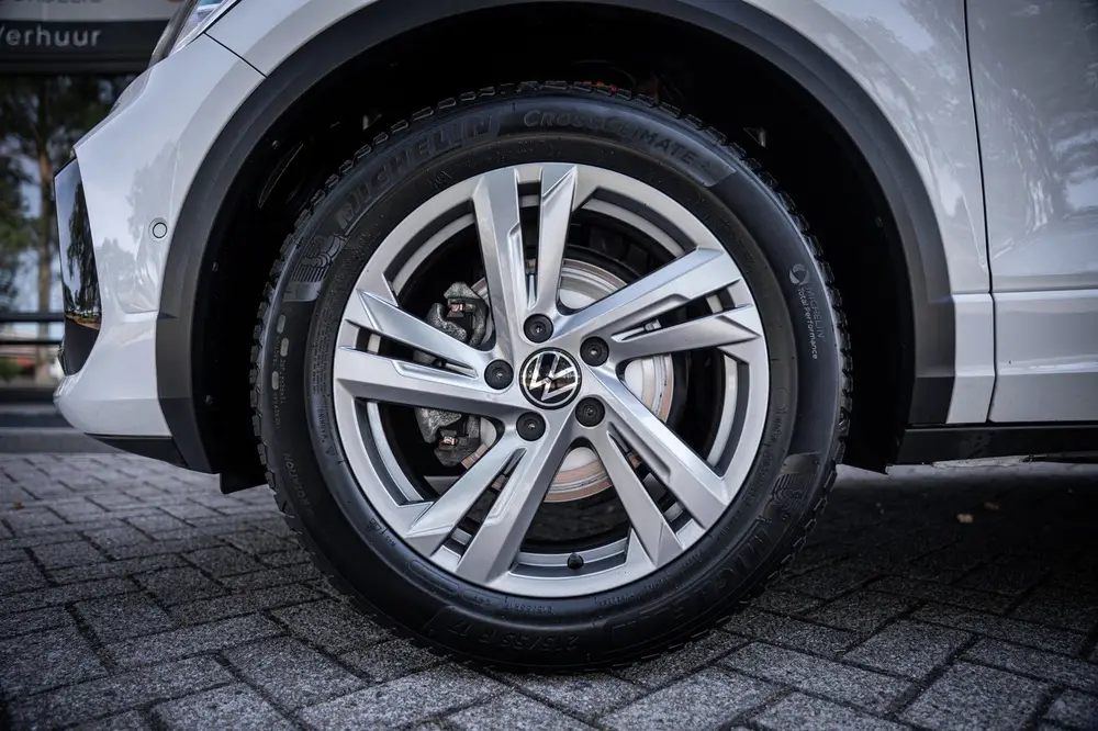 Volkswagen T-Roc 1.0 TSI R-Line | Navi | Camera | PDC | Crui uit 2022, foto 17