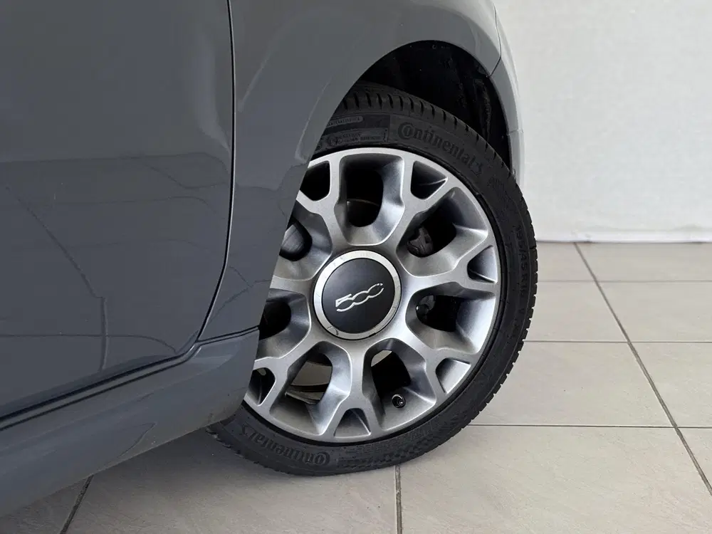 Fiat 500 1.0 Hybrid Rockstar uit 2021, foto 14
