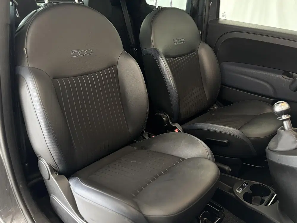 Fiat 500 1.0 Hybrid Rockstar uit 2021, foto 6